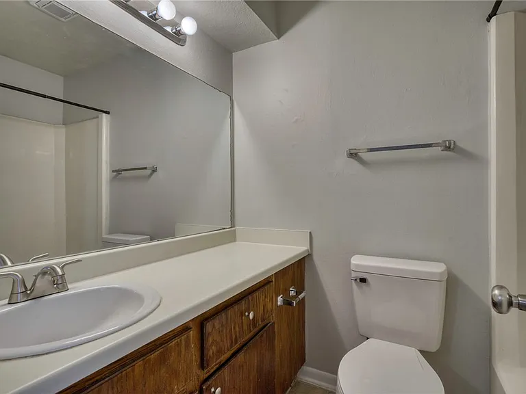 910 Spring Loop #B — Photo 8