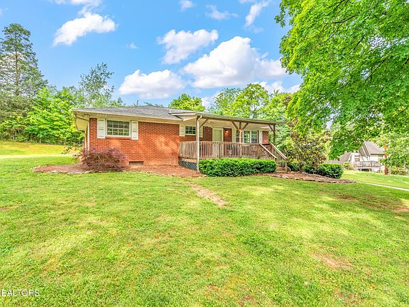 3rd image of 4309 Doris Cir