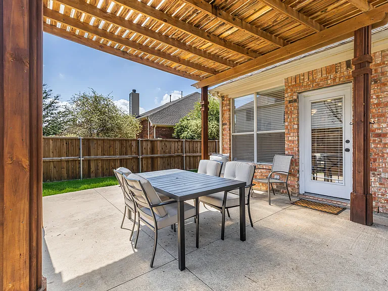 1616 Birchbrook Dr — Photo 24