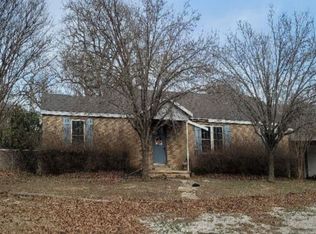 613 Silver Creek Azle Rd, Azle, TX 76020