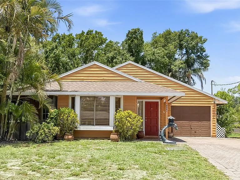 4336 Cactus Ave — Photo 1