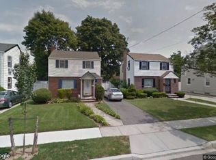 220 Beverly Rd, Hempstead, NY 11550