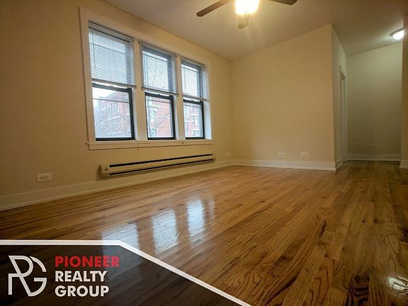 4th image of 617 W Melrose St #617A3
