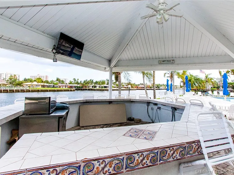 6471 Bay Club Dr #2 — Photo 23