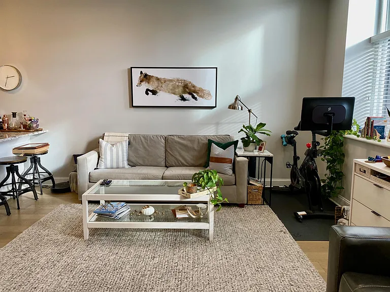 77 Van Dam St #201 — Photo 4