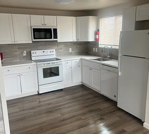 3rd image of 1433 W Byers Pl #1433