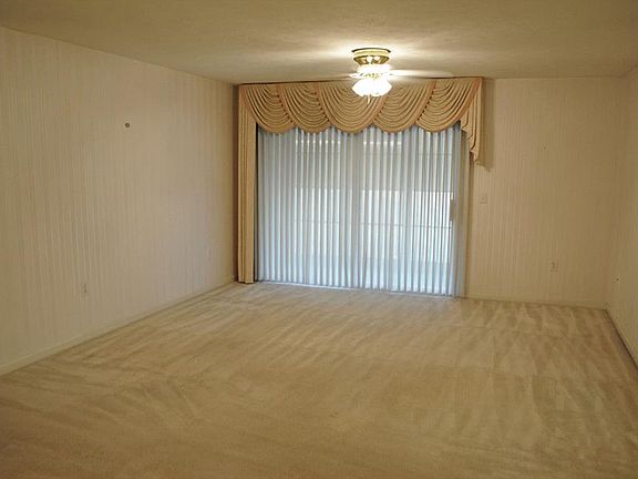 4th image of 6511 Jade Stream Ct APT 102