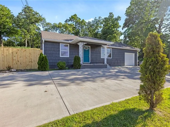 4216 Merriam Dr, Overland Park, KS 66203