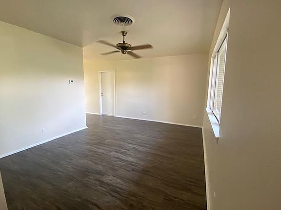 3rd image of 5106 Crown Ln
