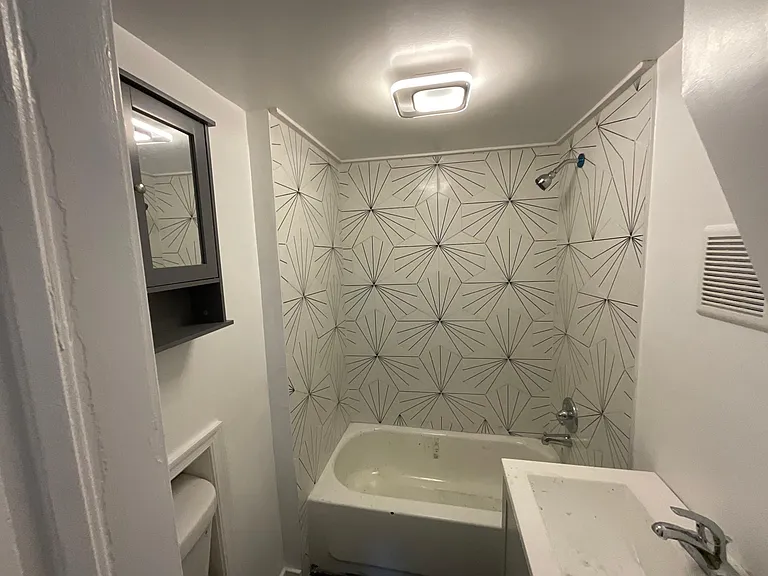 116 Park St #1 — Photo 1