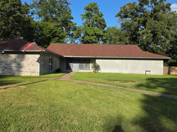 512 Edgewood Cir, Lufkin, TX 75904