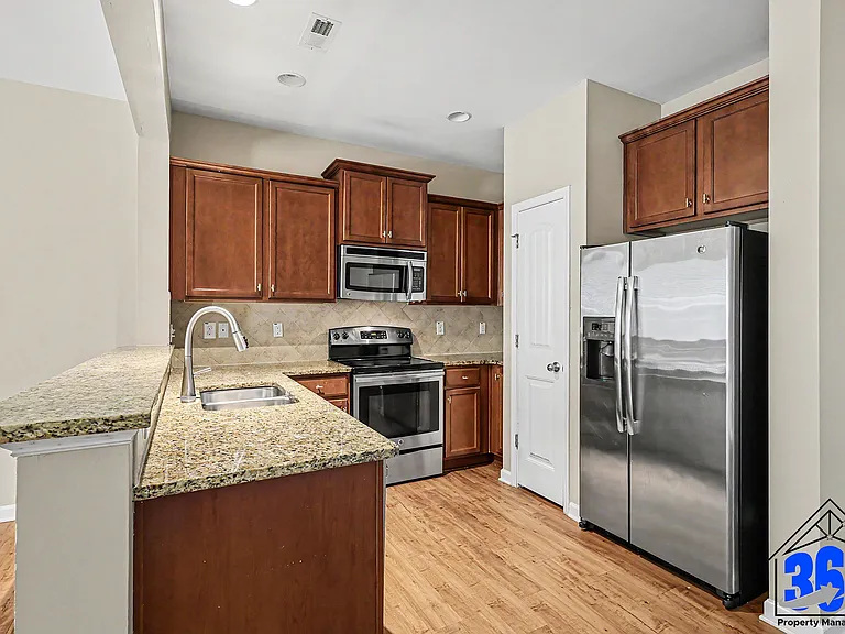 2229 Sunny Cove Dr — Photo 10