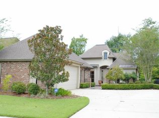 225 S Club Ave, Saint Gabriel, LA 70776