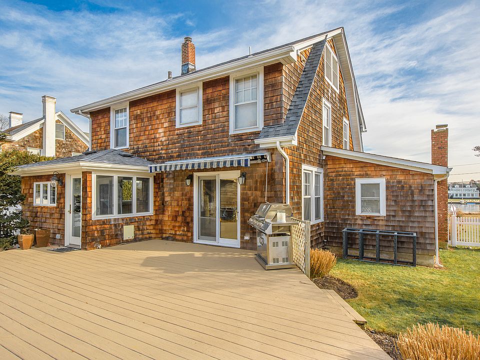 110 Lake Ave, Center Moriches, NY 11934 Zillow