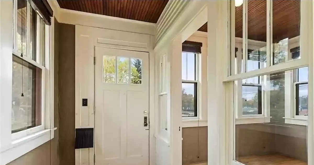 8 bed, $5,200 — Photo 3