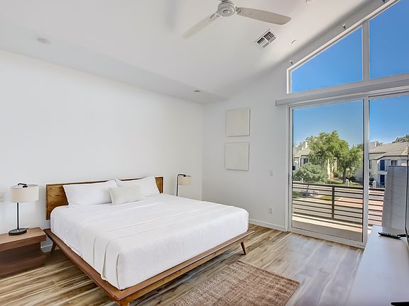 5th image of 225 N Pleasant Dr #21