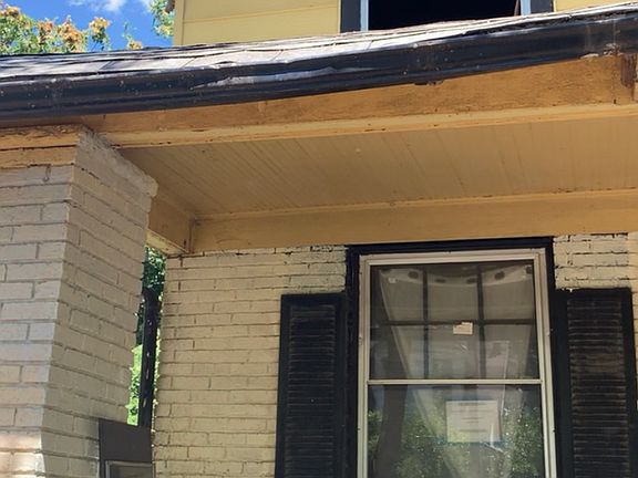 2nd image of 3611 Agnes Ave