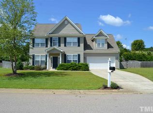 200 Mizelle Meadow Ct, Holly Springs, NC 27540