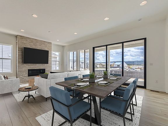 Homesite 4109 Dining Great Room - Virtually Stag