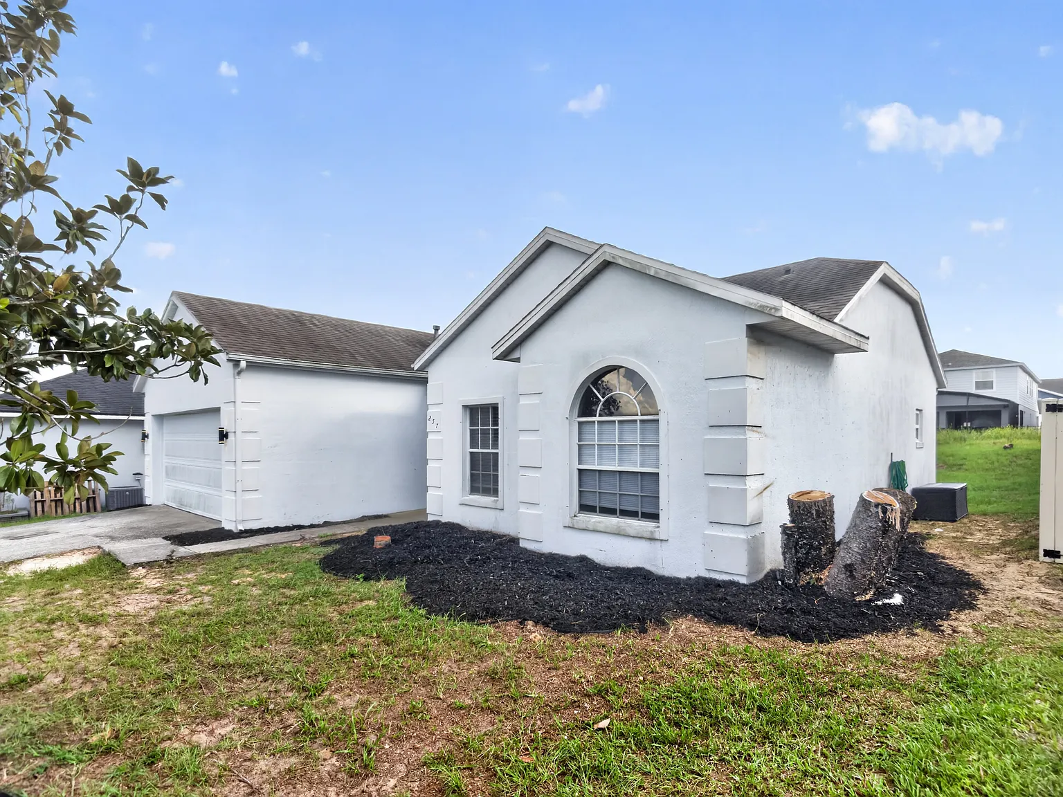 3 bed, 2.5 bath, 1212 sqft, $2,300 — Photo 4