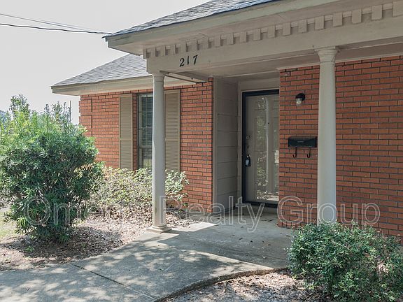 4th image of 217 Garway Dr