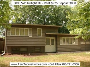 3003 SW Twilight Dr, Topeka, KS 66614