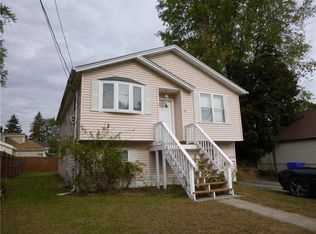 15 Terrace Ave, Pawtucket, RI 02860