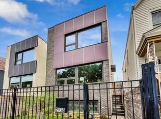 2936 N Wisner Ave, Chicago, IL 60618