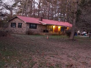 161 Meadowbrook Ln, Summerville, GA 30747