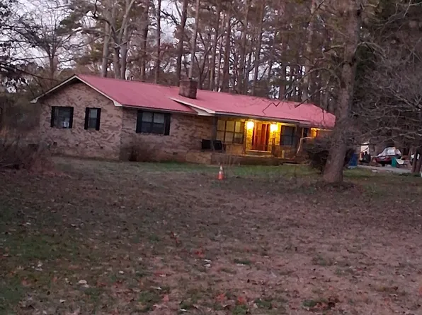 161 Meadowbrook Ln, Summerville, GA 30747