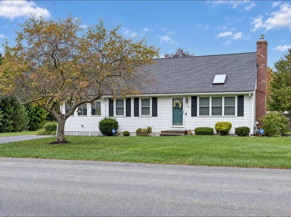 318 Essex St, Whitman, MA 02382