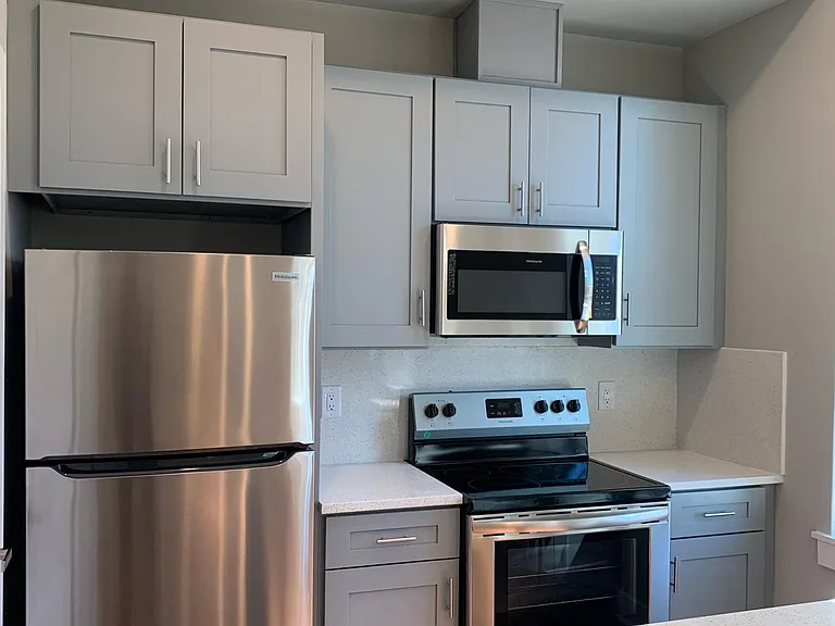 1613 W Girard Ave #2F — Photo 5