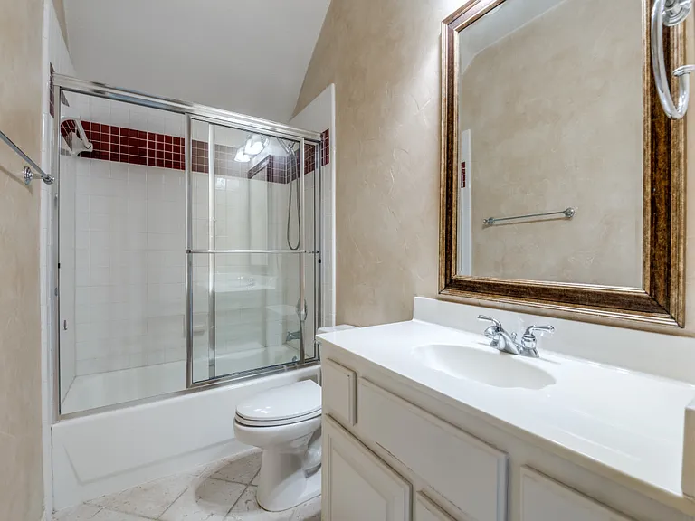 6428 Glenhollow Dr — Photo 26