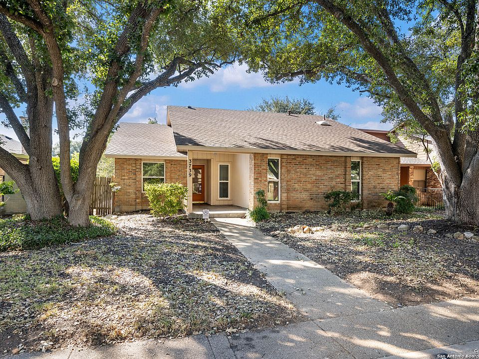 1st image of 3739 HUNTERS CIR
