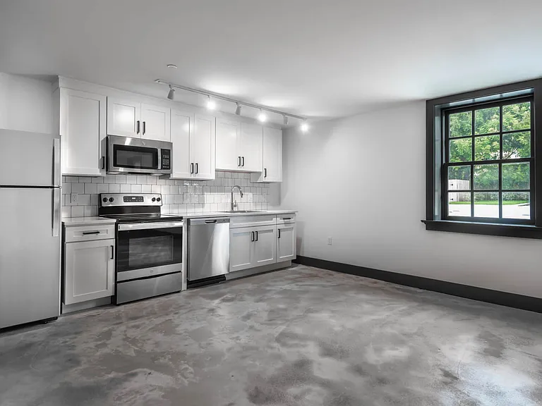 Thirty60 Lofts — Photo 11