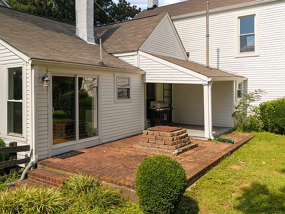 5th image of 5820 Chamberlain Ln