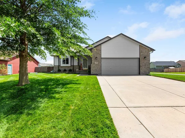 5317 W 44th St S, Wichita, KS 67215