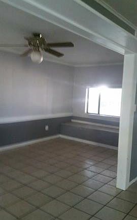 4th image of 867 Sammons St