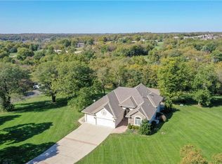 2190 W Valley Rd, Olathe, KS 66061