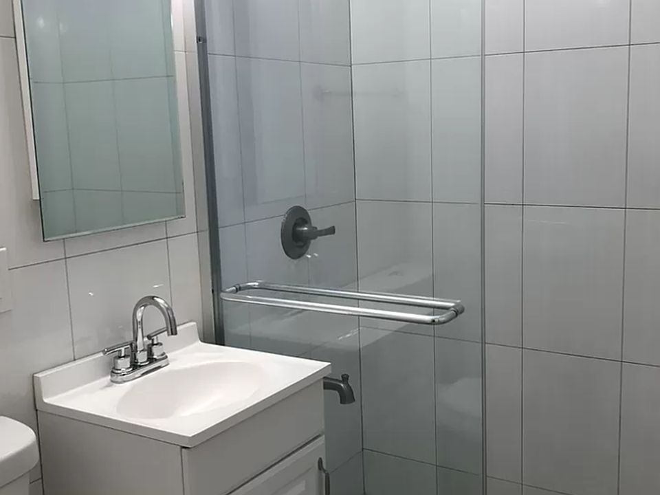 2nd image of 337 W 48th St APT 4B