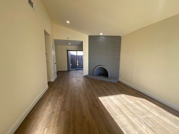 3rd image of 11061 Goller Ct #11061