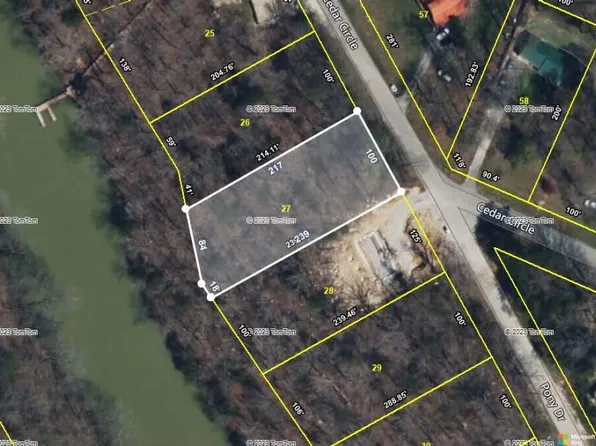Cedar Cir, Jacksboro, TN 37757