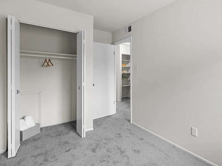 Southview Town Homes, LLC — Photo 6