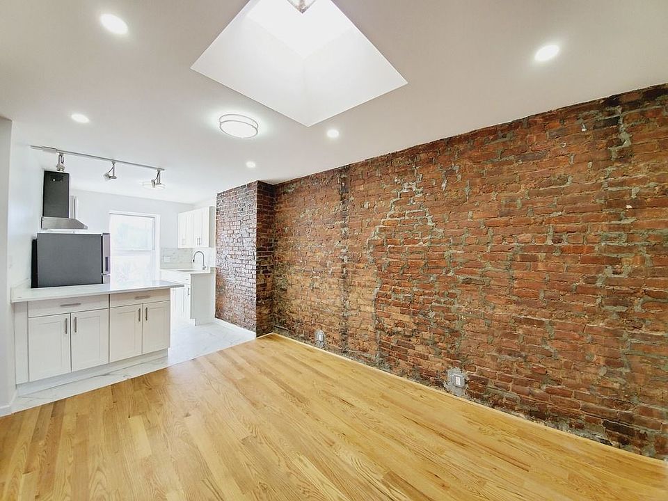 1st image of 205 Court St #4