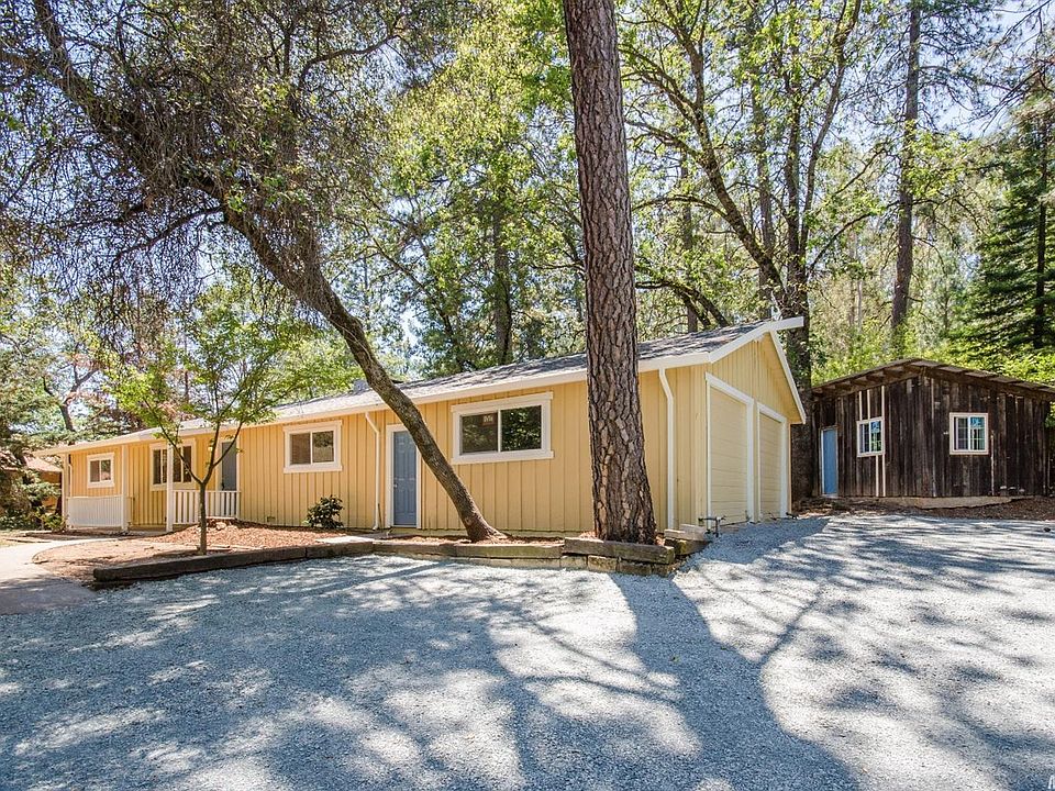 1st image of 165 Pine Wood Way