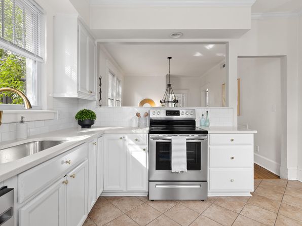 durham-north-carolina-448379811 picture