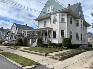 49 Blackamore Ave FLOOR 3, Cranston, RI 02910