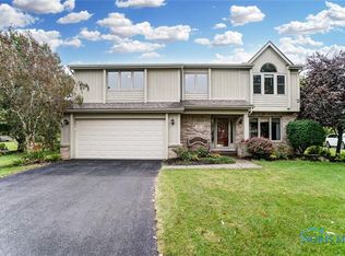 907 Fawn Cir, Perrysburg, OH 43551
