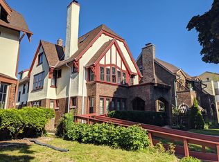 3035 N Stowell Ave, Milwaukee, WI 53211