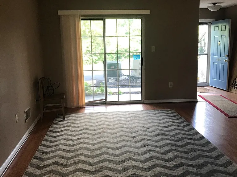 804 Christopher Dr — Photo 5